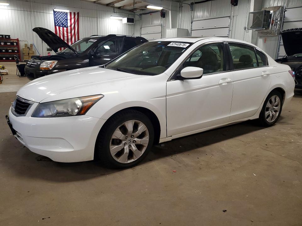 Продажа на аукционе авто 2008 Honda Accord, vin: 1HGCP26828A130984, номер лота: 52540676
