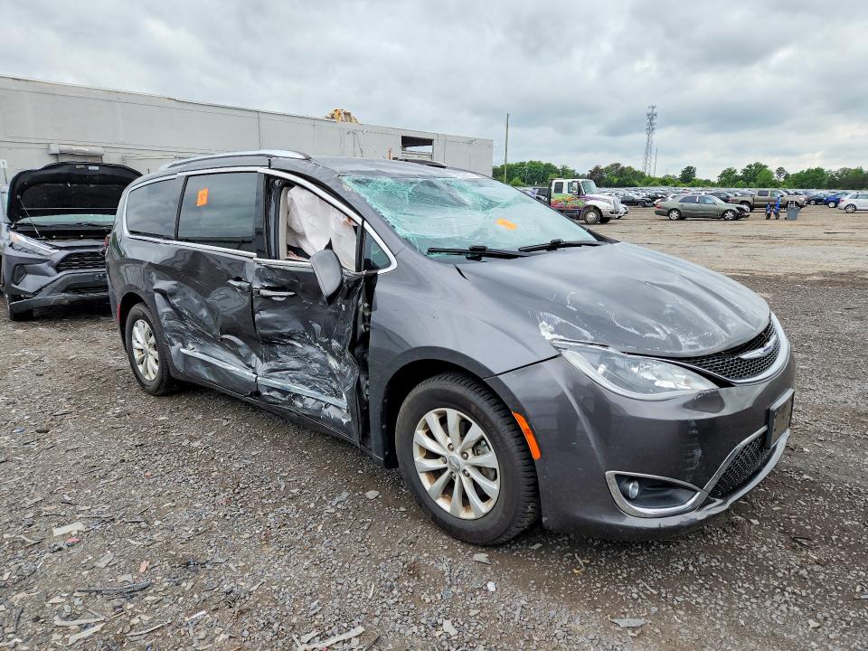 2018 Chrysler Pacifica მანქანა იყიდება აუქციონზე, vin: 2C4RC1BG7JR114745, აუქციონის ნომერი: 52509826
