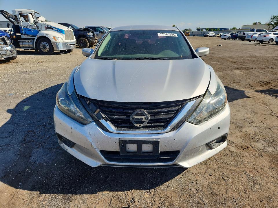 2017 Nissan Altima მანქანა იყიდება აუქციონზე, vin: 1N4BL3AP8HC229443, აუქციონის ნომერი: 52185386