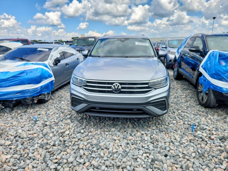 2022 Volkswagen Tiguan მანქანა იყიდება აუქციონზე, vin: 3VV3B7AX6NM020092, აუქციონის ნომერი: 53390356