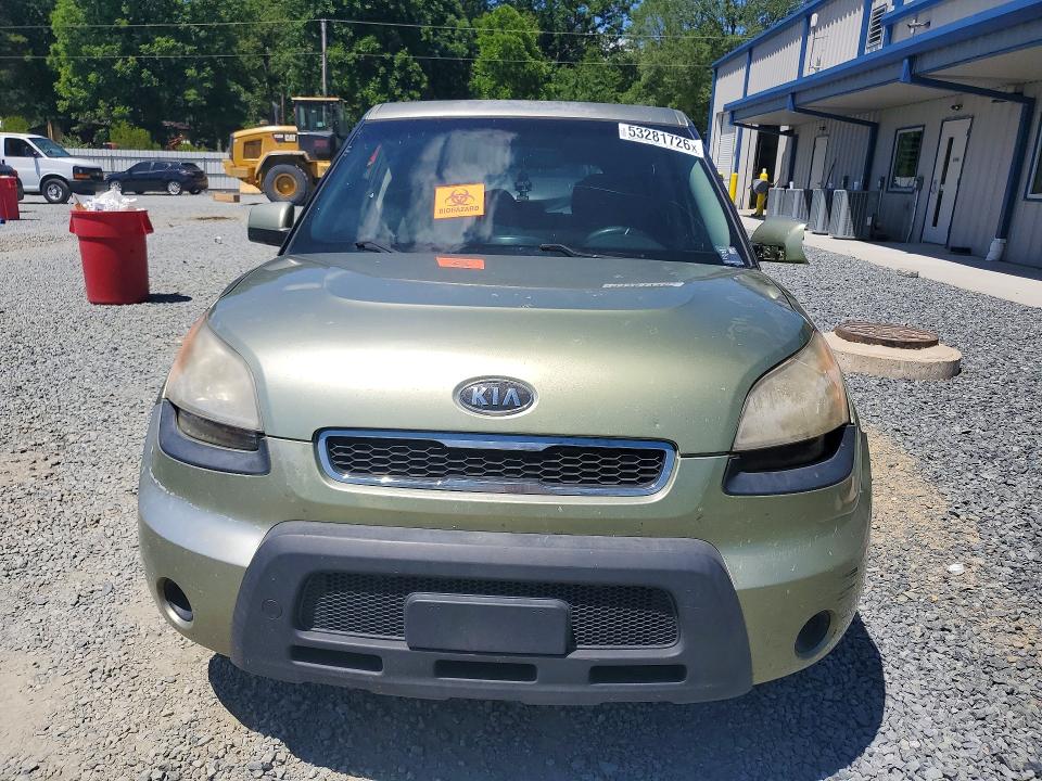 53281726 :رقم المزاد ، KNDJT2A21B7215470 vin ، 2011 Kia Soul مزاد بيع
