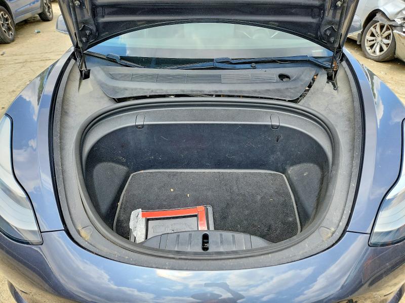 53410446 :رقم المزاد ، 5YJ3E1EA3JF153710 vin ، 2018 Tesla Model 3 مزاد بيع