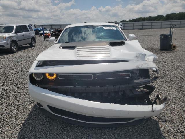 2015 Dodge Challenger მანქანა იყიდება აუქციონზე, vin: 2C3CDZAT9FH701983, აუქციონის ნომერი: 53530426
