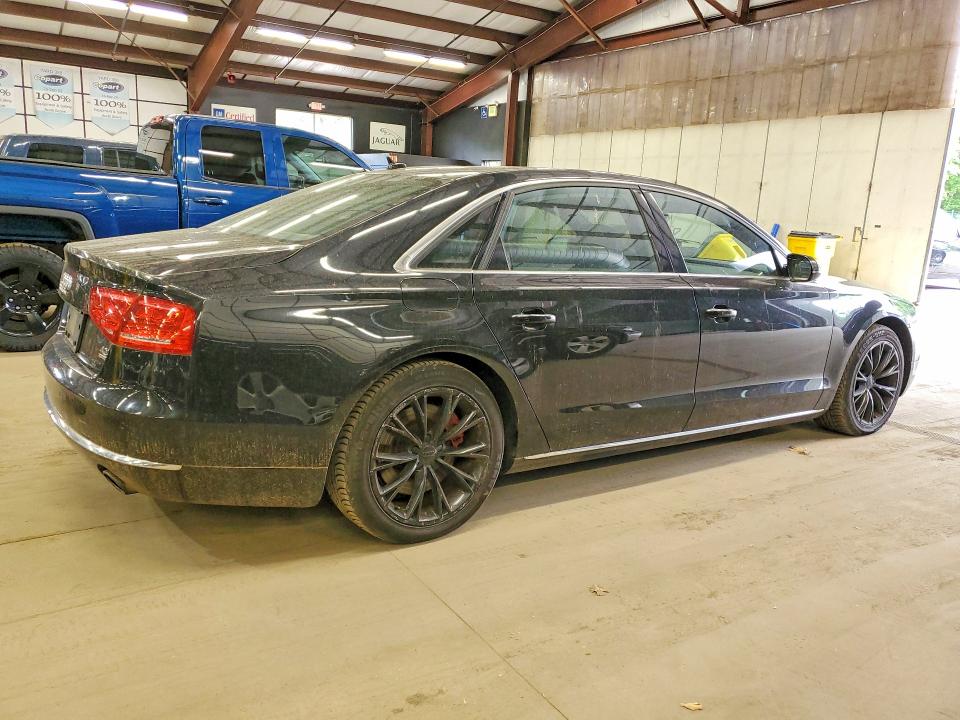 54393216 :رقم المزاد ، WAURVAFD0BN024715 vin ، 2011 Audi A8 مزاد بيع