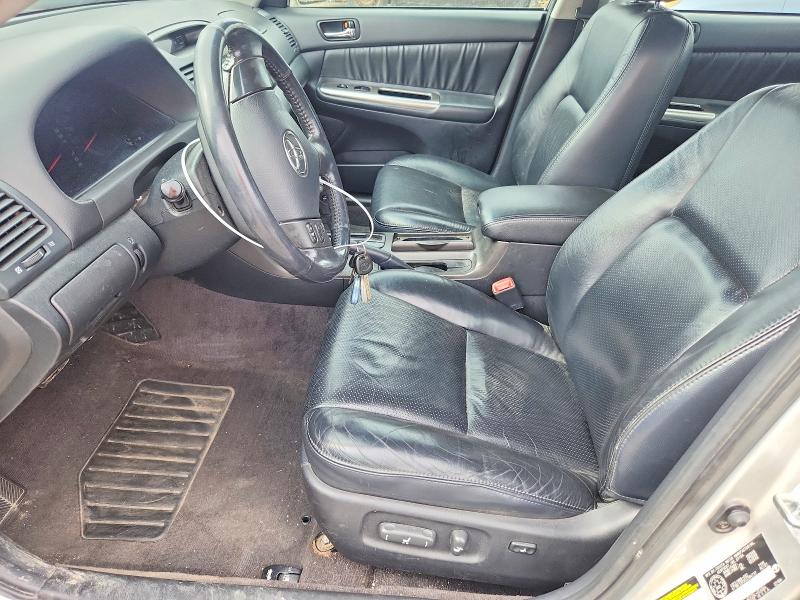 55079616 :رقم المزاد ، 4T1BE32K95U384737 vin ، 2005 Toyota Camry مزاد بيع