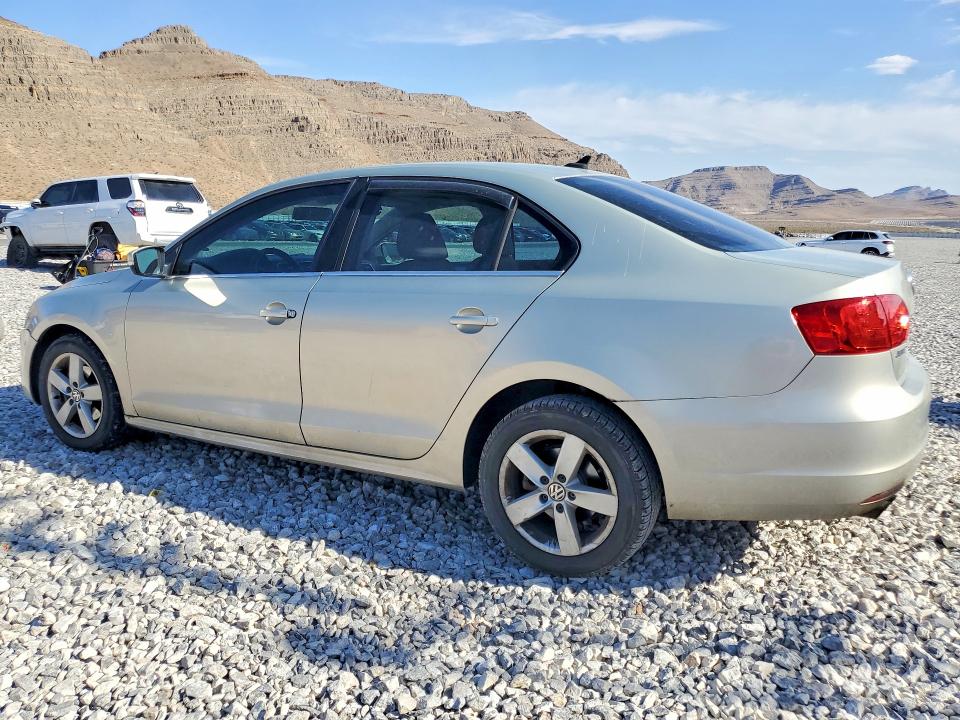 2011 Volkswagen Jetta მანქანა იყიდება აუქციონზე, vin: 3VWLL7AJ3BM122661, აუქციონის ნომერი: 52402856