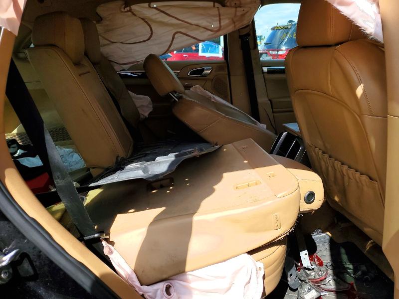 53428066 :رقم المزاد ، WP1AA2A20CLA01552 vin ، 2012 Porsche Cayenne مزاد بيع