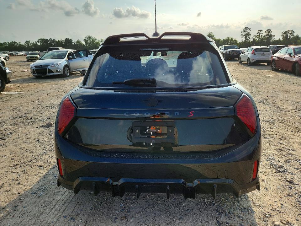 Продаж на аукціоні авто 2025 Mini Cooper, vin: WMW53GD04S2W65276, номер лоту: 53210726