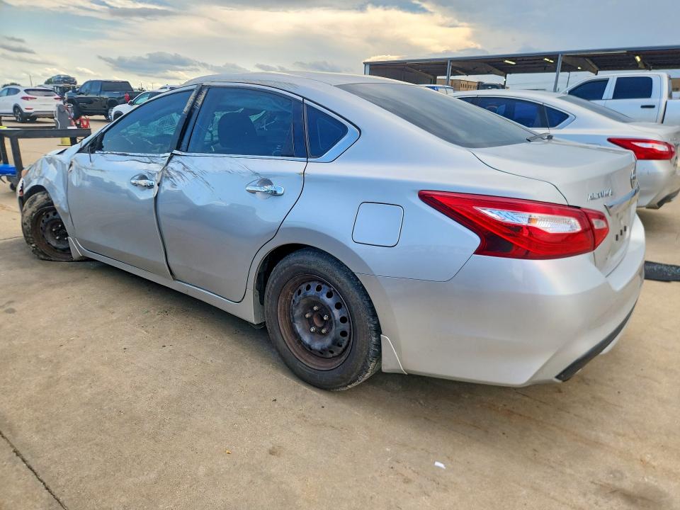 2017 Nissan Altima მანქანა იყიდება აუქციონზე, vin: 1N4AL3AP5HN316930, აუქციონის ნომერი: 55158296