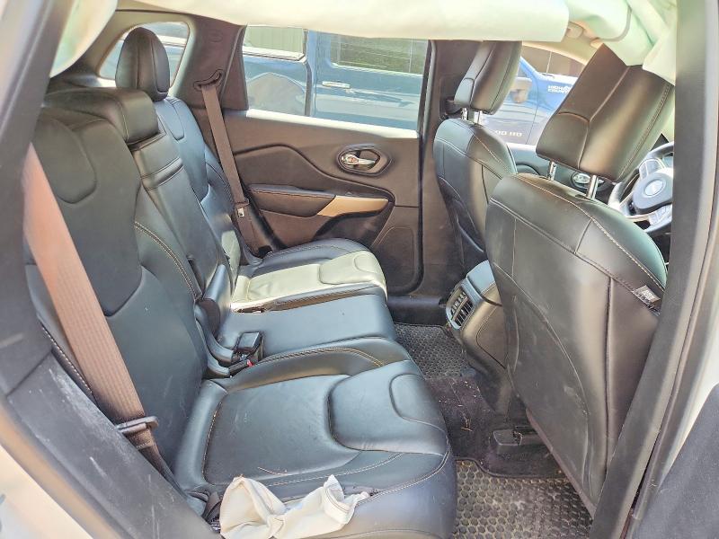 53963456 :رقم المزاد ، 1C4PJMCB2HW571546 vin ، 2017 Jeep Cherokee مزاد بيع