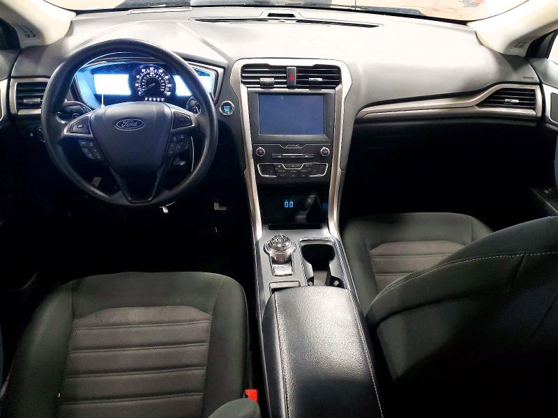 55073296 :رقم المزاد ، 3FA6P0T9XLR170537 vin ، 2020 Ford Fusion مزاد بيع