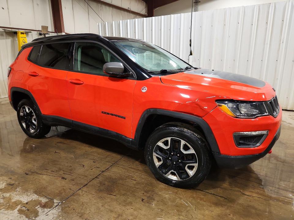 53395876 :رقم المزاد ، 3C4NJDDB5JT465609 vin ، 2018 Jeep Compass مزاد بيع