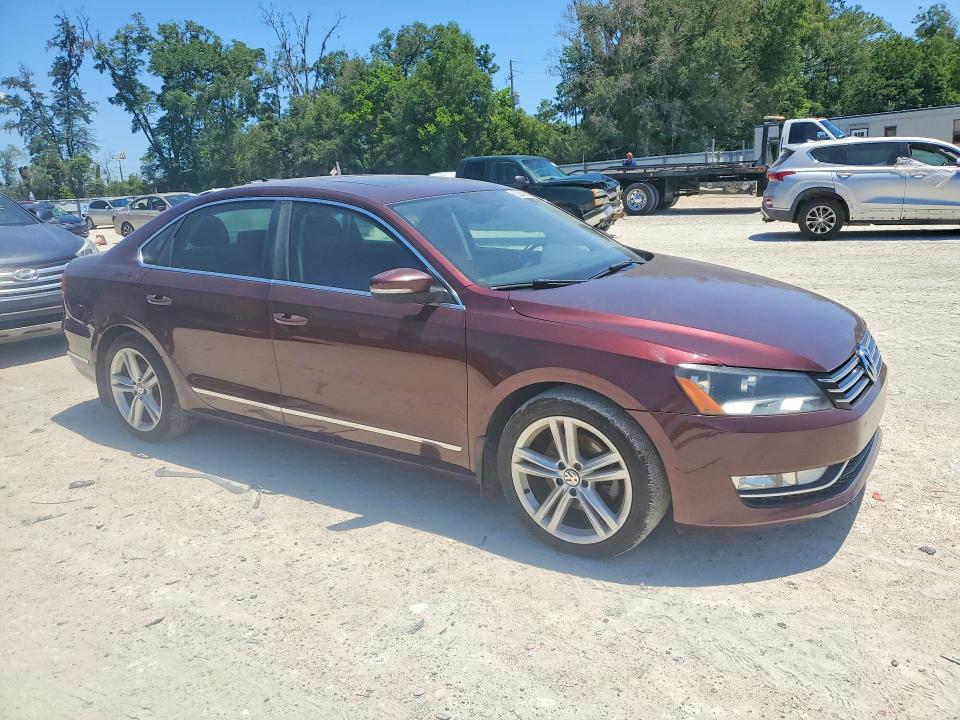 52449016 :رقم المزاد ، 1VWBN7A38DC052716 vin ، 2013 Volkswagen Passat مزاد بيع