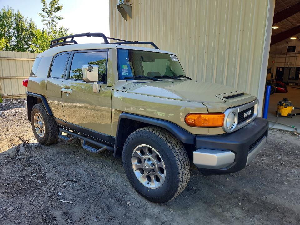 Продажа на аукционе авто 2011 Toyota Fj Cruiser, vin: JTEZU4BF4BK011672, номер лота: 55269466
