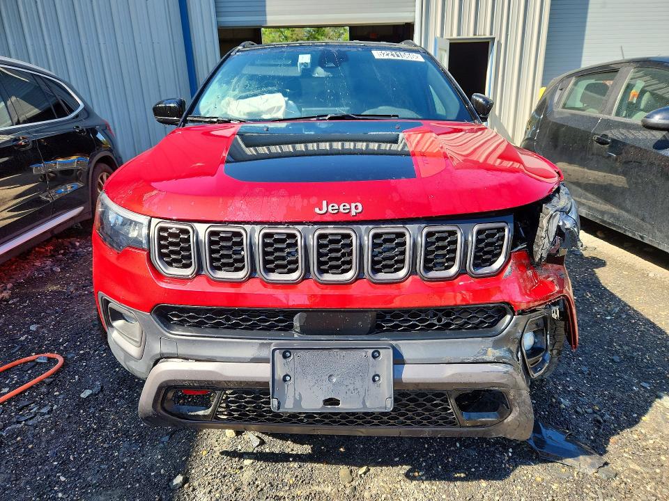 2025 Jeep Compass მანქანა იყიდება აუქციონზე, vin: 3C4NJDDN5ST556567, აუქციონის ნომერი: 52211566