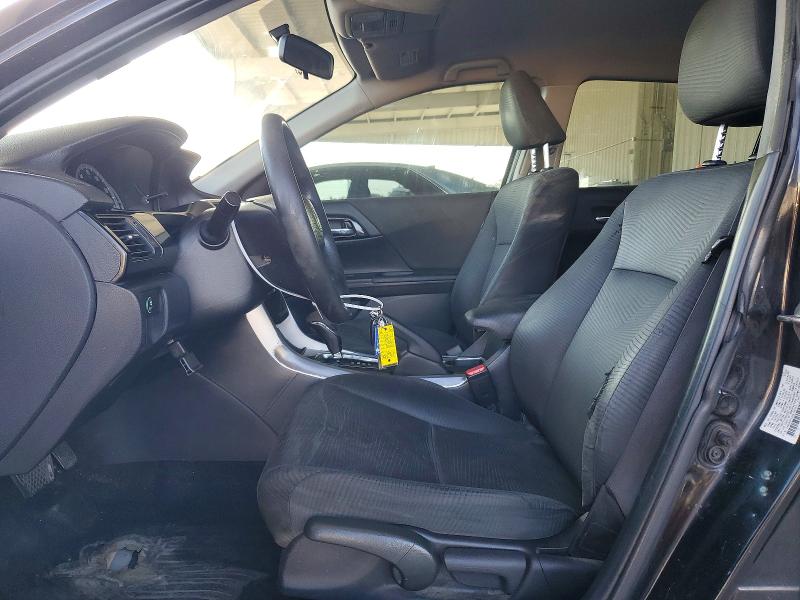 52178876 :رقم المزاد ، 1HGCR2F33HA180517 vin ، 2017 Honda Accord مزاد بيع