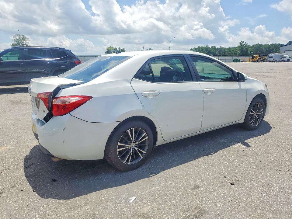 Продаж на аукціоні авто 2018 Toyota Corolla, vin: 5YFBURHE1JP806180, номер лоту: 54198156