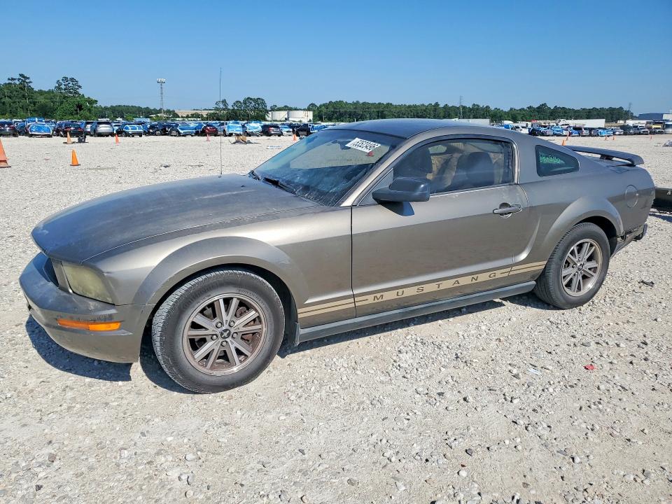2005 Ford Mustang მანქანა იყიდება აუქციონზე, vin: 1ZVHT80N855253482, აუქციონის ნომერი: 53523496
