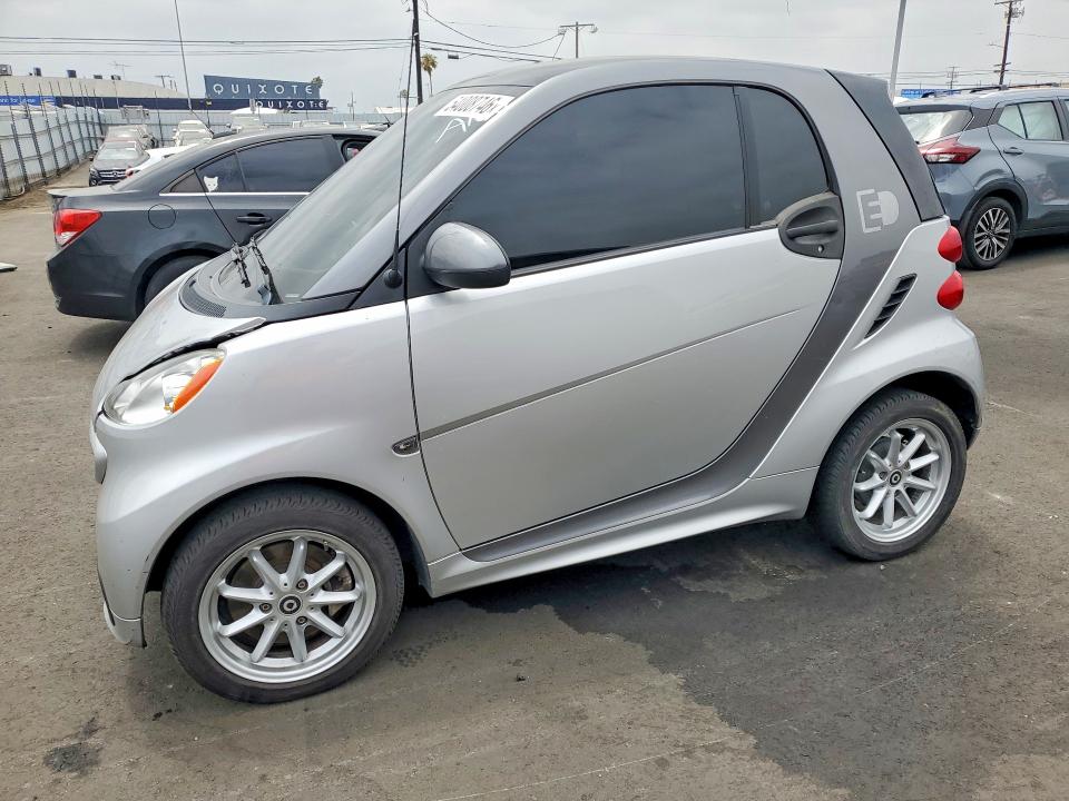 2014 Smart Fortwo მანქანა იყიდება აუქციონზე, vin: WMEEJ9AA4EK787658, აუქციონის ნომერი: 54008746