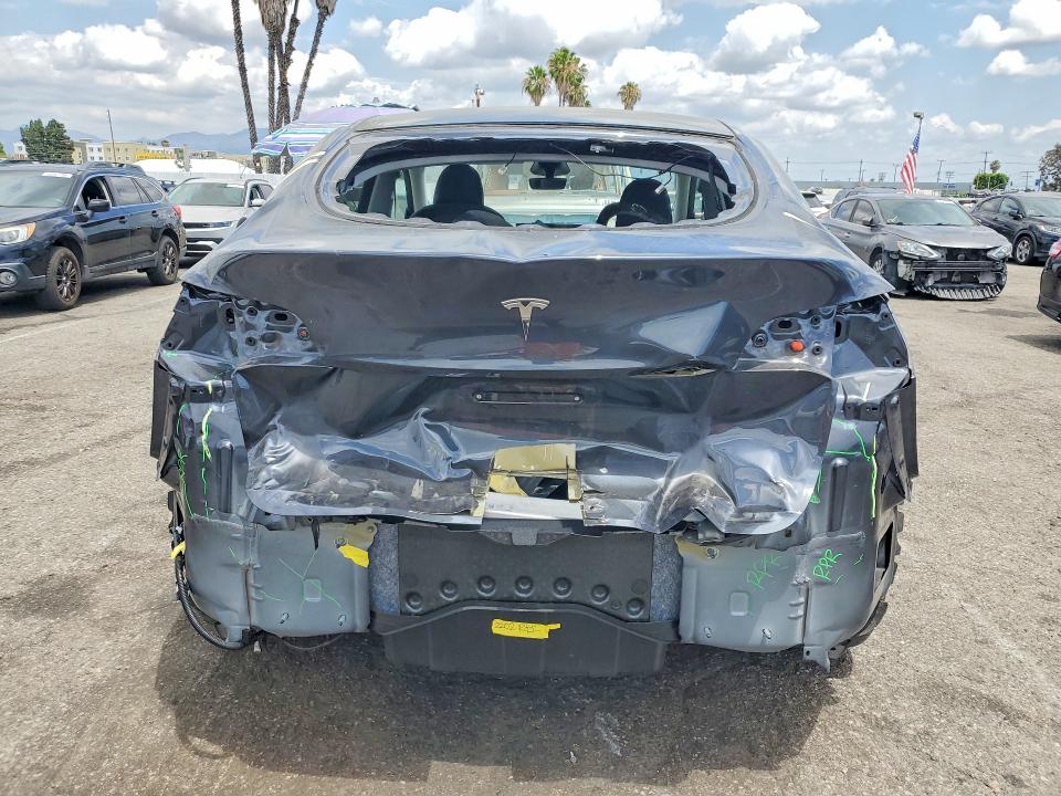 Продажа на аукционе авто 2024 Tesla Model Y, vin: 7SAYGDED8RF032889, номер лота: 55556366