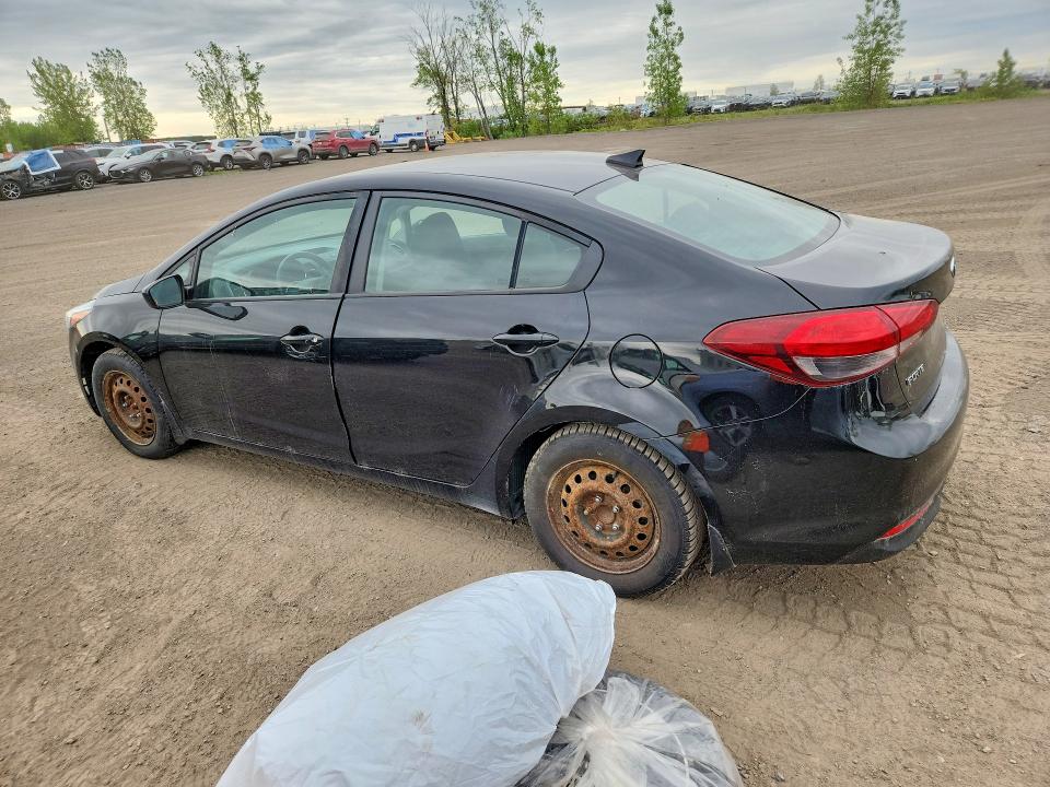 2018 Kia Forte მანქანა იყიდება აუქციონზე, vin: 3KPFL4A7XJE181430, აუქციონის ნომერი: 55320166