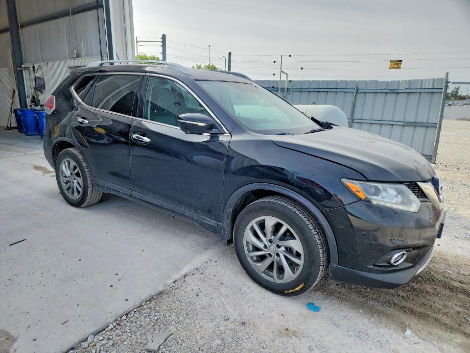 2015 Nissan Rogue მანქანა იყიდება აუქციონზე, vin: 5N1AT2MV2FC823268, აუქციონის ნომერი: 52333816
