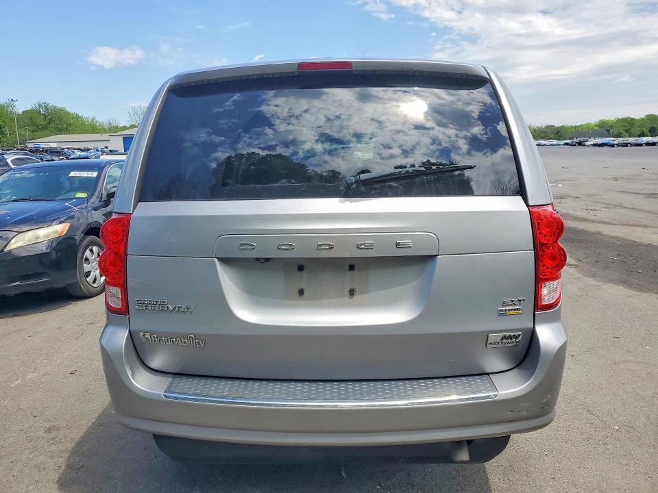 Auction sale of the 2018 Dodge Grand Caravan, vin: 2C4RDGCG6JR266028, lot number: 52598476