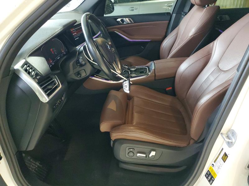 54601696 :رقم المزاد ، 5UXCR6C02M9F33066 vin ، 2021 Bmw X5 مزاد بيع