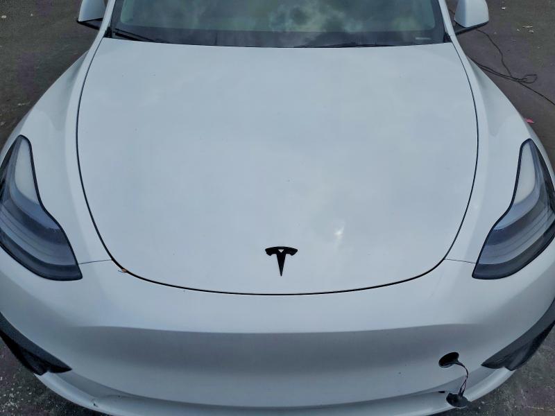 55306476 :رقم المزاد ، 7SAYGDEE3RA257887 vin ، 2024 Tesla Model Y مزاد بيع