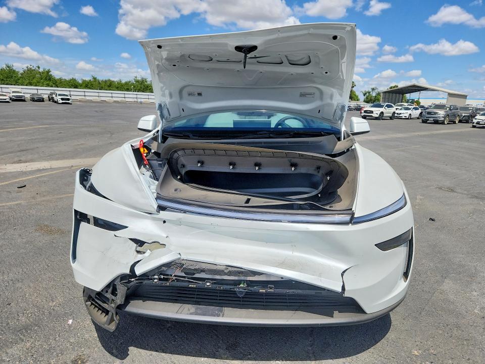 54910186 :رقم المزاد ، 7SAYGDED2TF585321 vin ، 2026 Tesla Model Y مزاد بيع