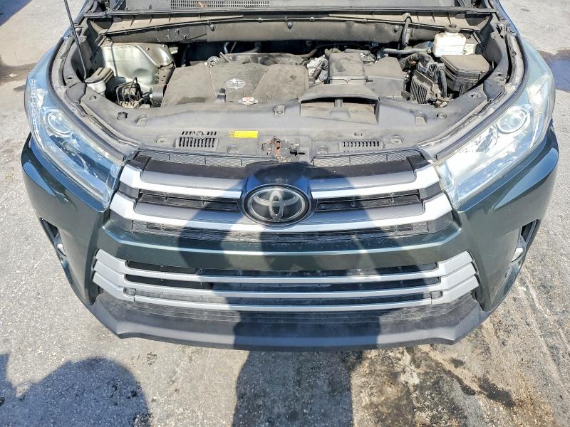 Продаж на аукціоні авто 2019 Toyota Highlander, vin: 5TDZZRFH1KS333290, номер лоту: 53132896