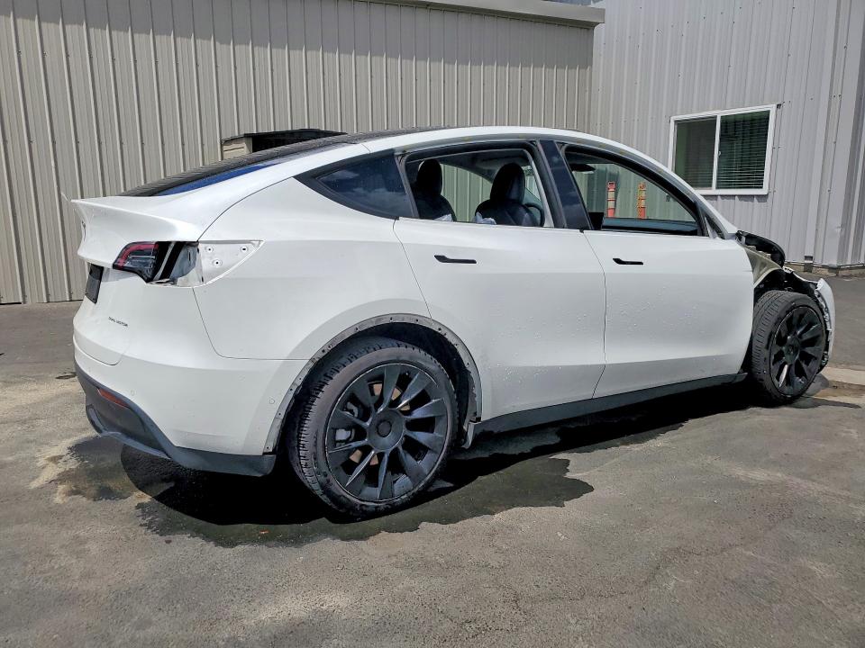 55054906 :رقم المزاد ، 7SAYGDEE4NF480212 vin ، 2022 Tesla Model Y مزاد بيع
