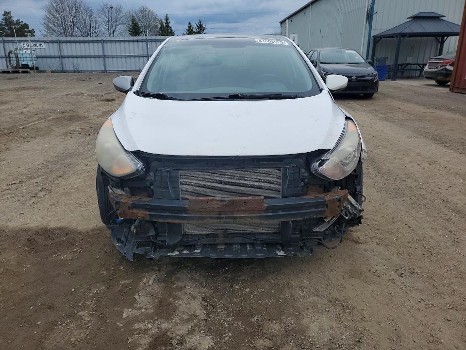 2014 Hyundai Elantra Gt Se 5dr მანქანა იყიდება აუქციონზე, vin: KMHD35LH8EU190603, აუქციონის ნომერი: 51068926