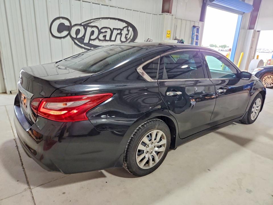 Продажа на аукционе авто 2018 Nissan Altima, vin: 1N4AL3AP4JC195440, номер лота: 55443936