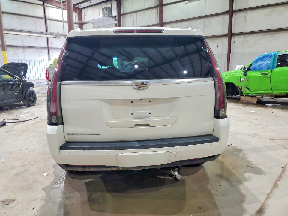 Продажа на аукционе авто 2015 Cadillac Escalade, vin: 1GYS4MKJ0FR671970, номер лота: 54640796