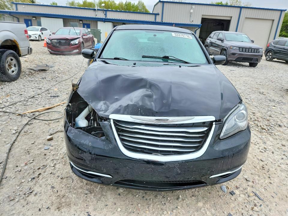 Продажа на аукционе авто 2014 Chrysler 200, vin: 1C3CCBAB1EN195234, номер лота: 53378716