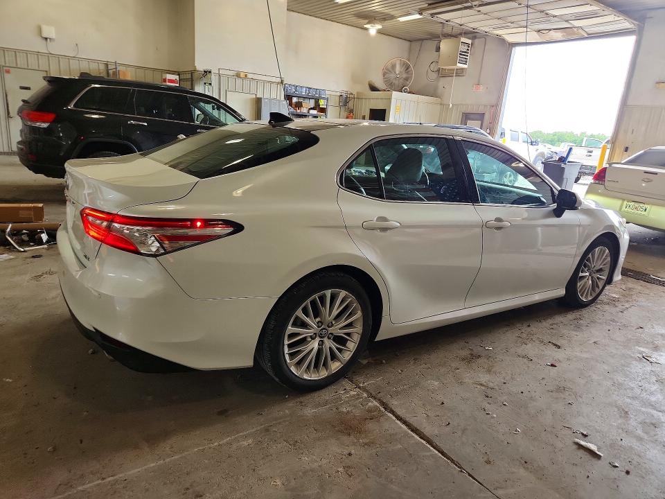 Aukcja sprzedaży 2018 Toyota Camry, vin: 4T1B11HK0JU017243, numer aukcji: 54068386