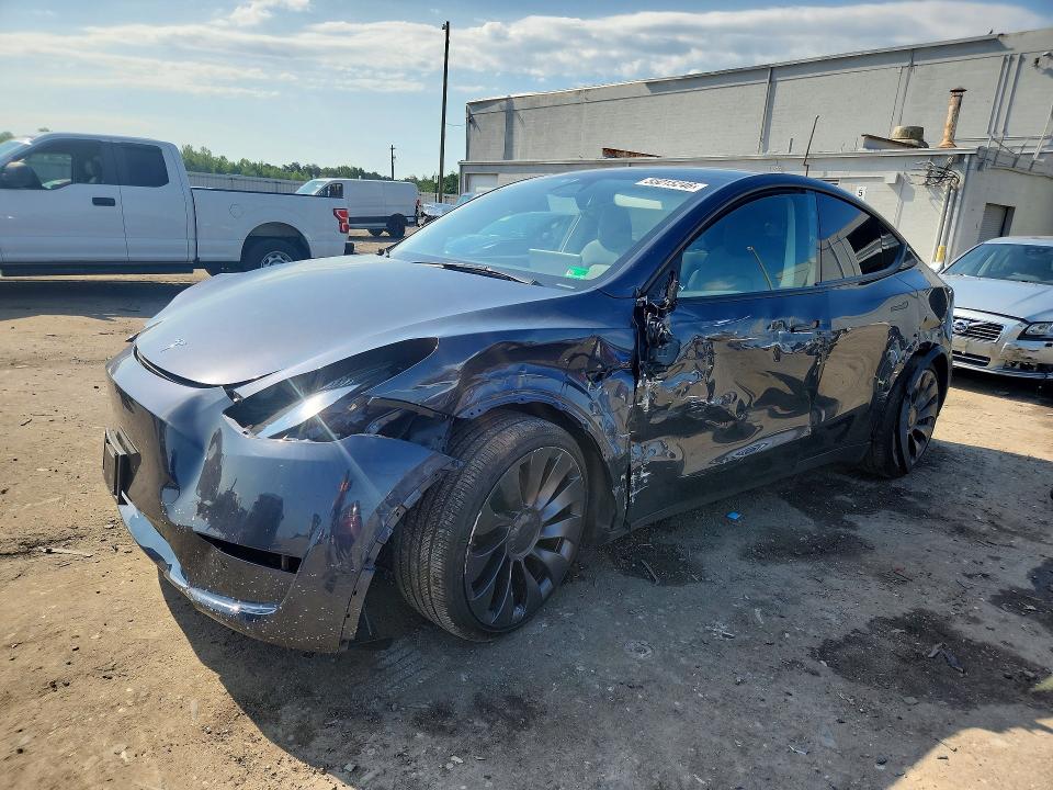 Auction sale of the 2025 Tesla Model Y, vin: 7SAYGDEF7SA350930, lot number: 55015246