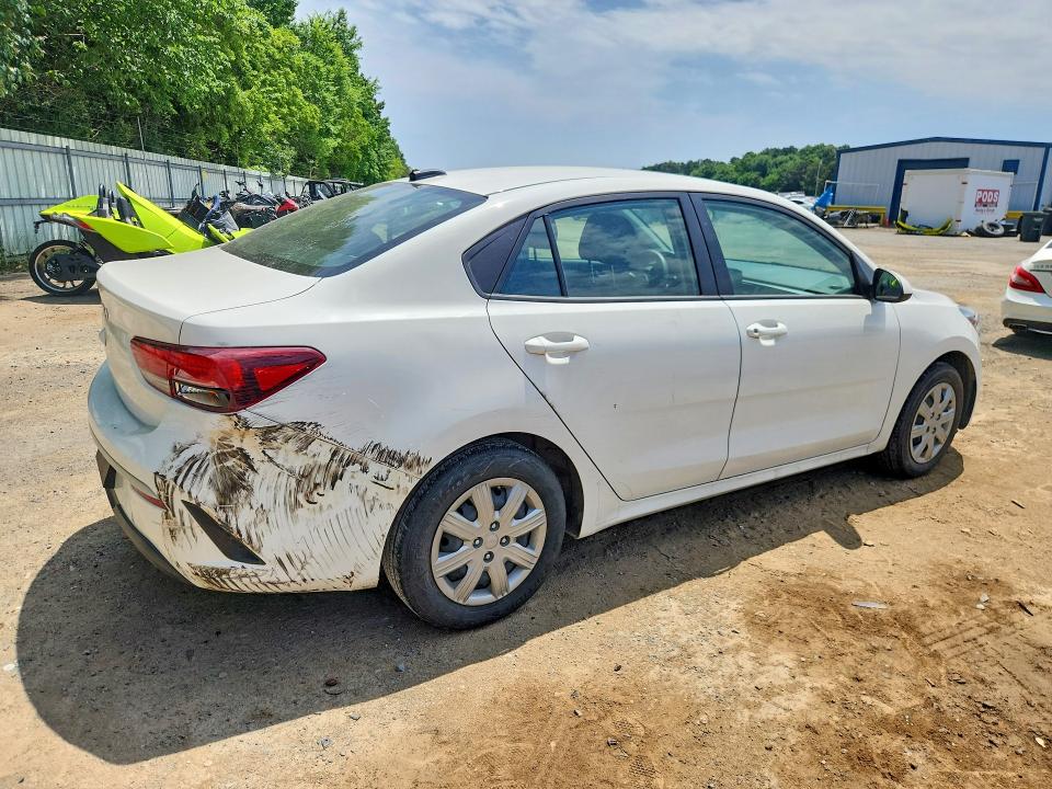 52998986 :رقم المزاد ، 3KPA24AD6NE496380 vin ، 2022 Kia Rio مزاد بيع