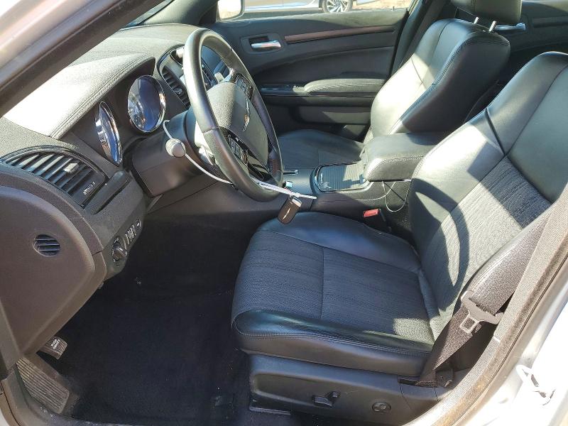 51720906 :رقم المزاد ، 2C3CCAGGXDH592011 vin ، 2013 Chrysler 300 مزاد بيع