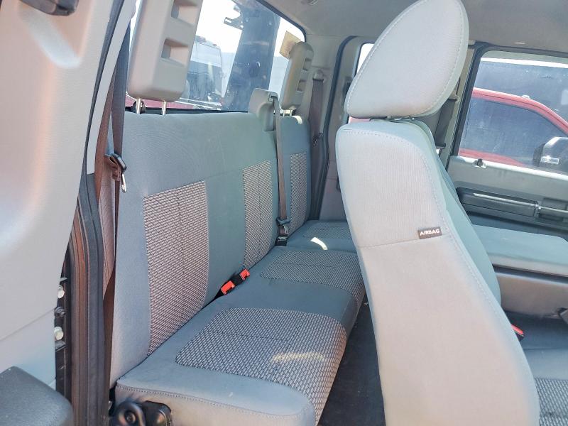 54663706 :رقم المزاد ، 1FD0X5GY2GEA53392 vin ، 2016 Ford F550 مزاد بيع