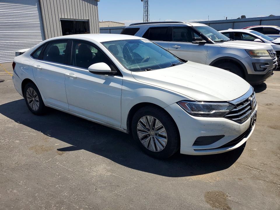 53666826 :رقم المزاد ، 3VWC57BU6KM276008 vin ، 2019 Volkswagen Jetta مزاد بيع