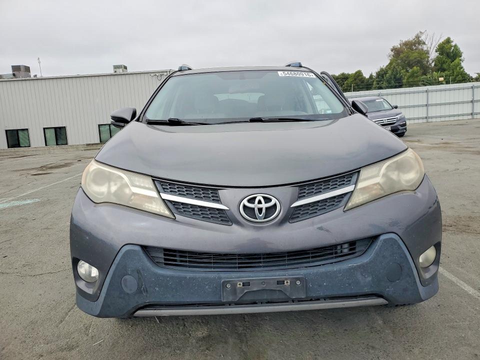 Продажа на аукционе авто 2015 Toyota Rav4, vin: JTMDFREV0FD136994, номер лота: 54680916
