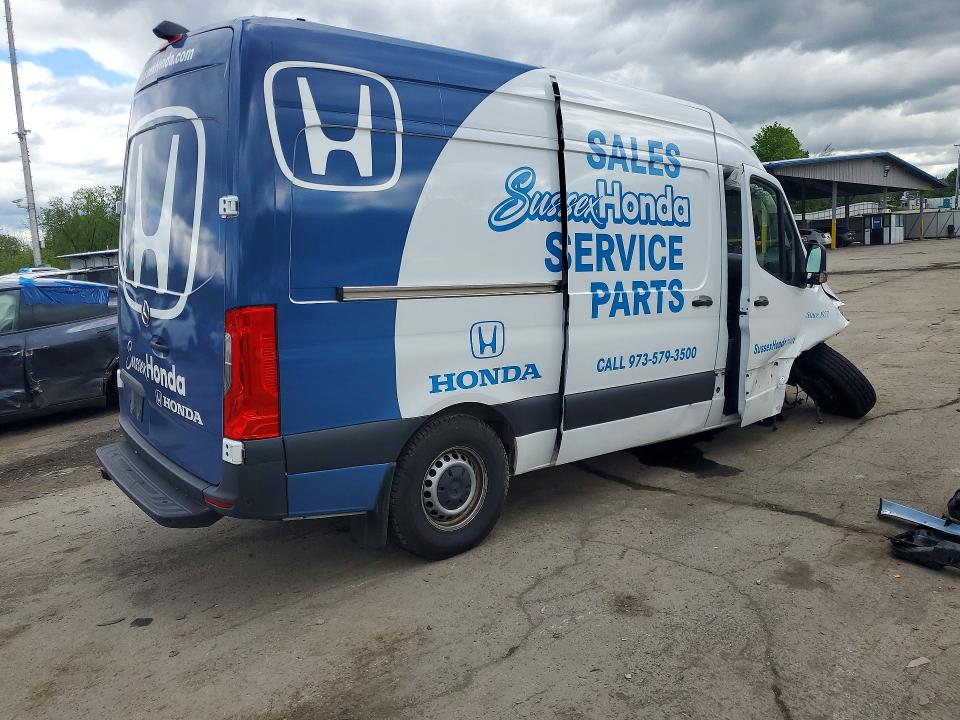 53741596 :رقم المزاد ، W1Y4NBHY3RT163161 vin ، 2024 Mercedes Benz Sprinter مزاد بيع
