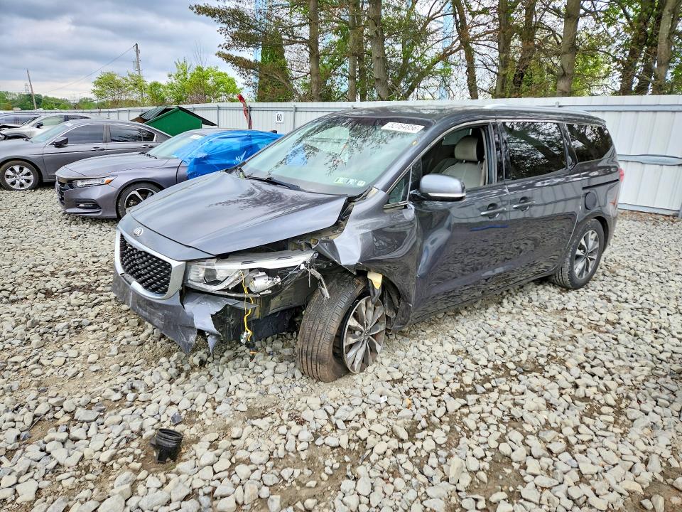 52764856 :رقم المزاد ، KNDMC5C15F6018722 vin ، 2015 Kia Sedona مزاد بيع