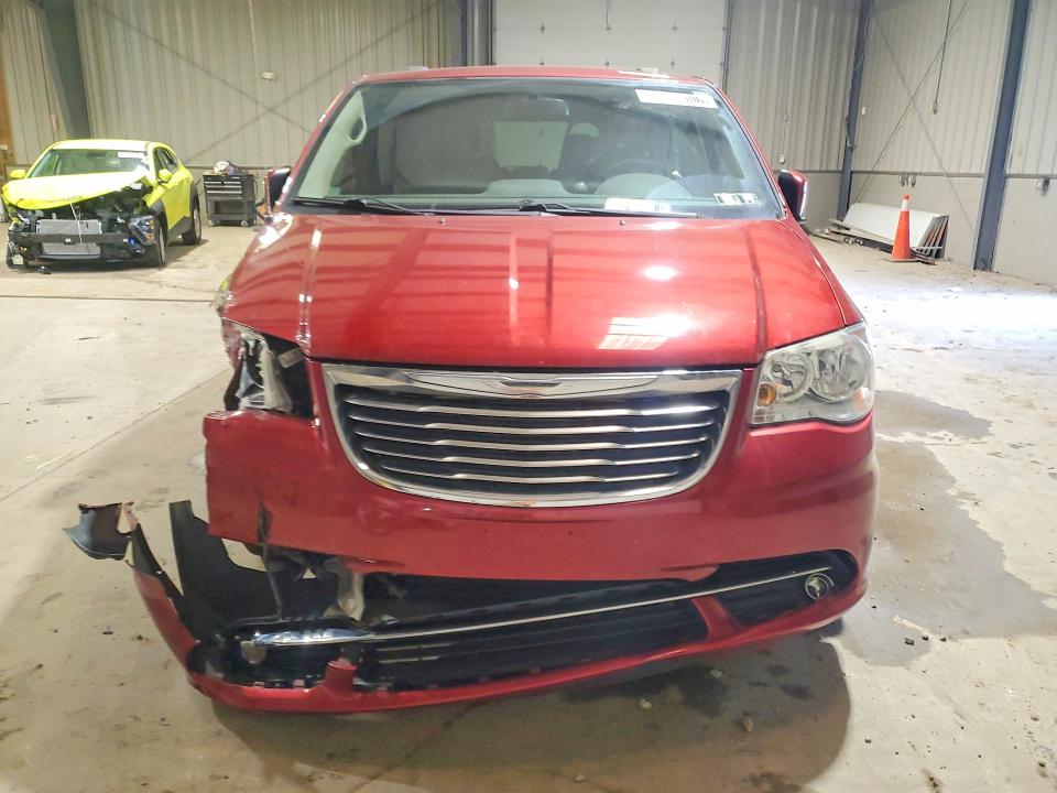 2015 Chrysler Town & Country მანქანა იყიდება აუქციონზე, vin: 2C4RC1BG3FR546398, აუქციონის ნომერი: 52328406