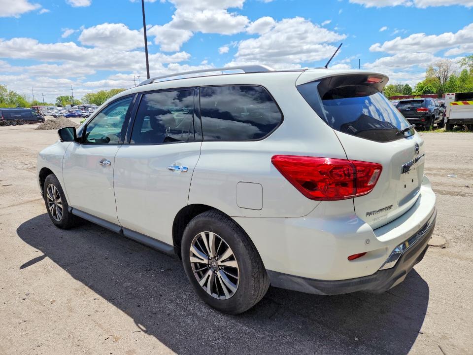 53533056 :رقم المزاد ، 5N1DR2MMXHC675425 vin ، 2017 Nissan Pathfinder مزاد بيع
