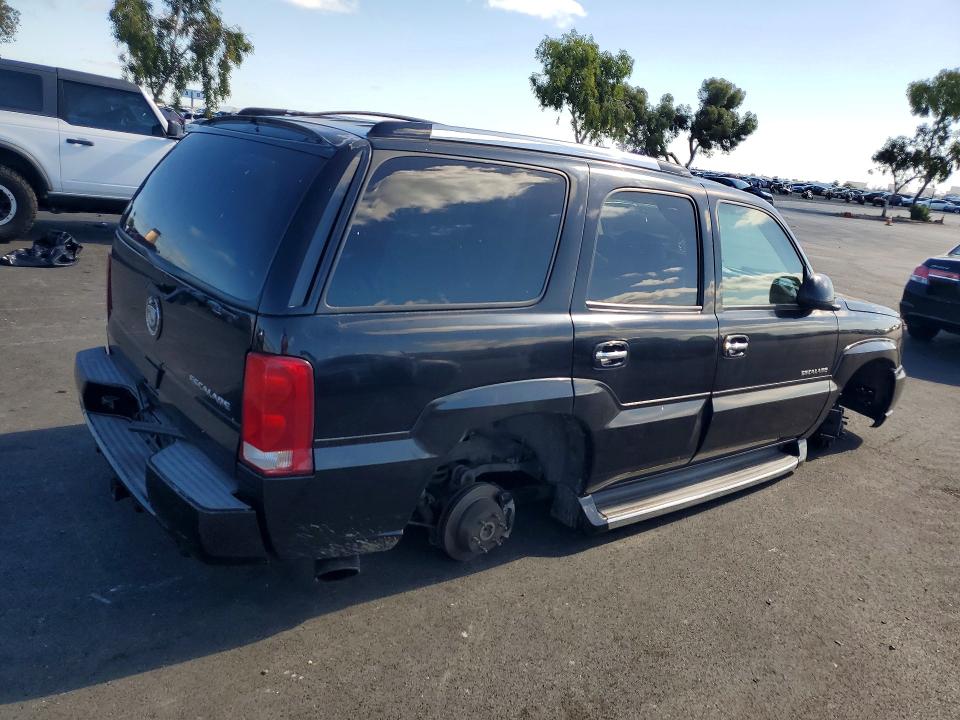 52961556 :رقم المزاد ، 1GYEK63N22R310329 vin ، 2002 Cadillac Escalade مزاد بيع