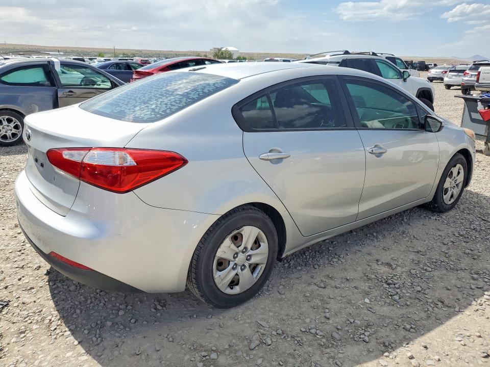 Продажа на аукционе авто 2015 Kia Forte, vin: KNAFK4A67F5316339, номер лота: 51923146