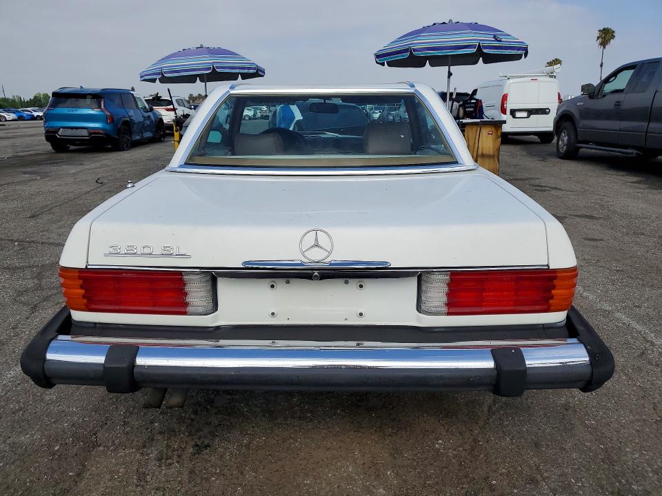 54679576 :رقم المزاد ، WDBBA45A7CB018341 vin ، 1982 Mercedes-benz 380 مزاد بيع